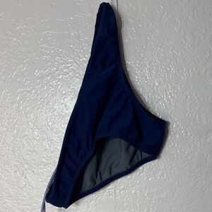 Jolyn Andy women’s large navy Andy swimsuit bikini bottom 
Inner drawstring